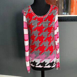 Marc Aurel crazy pink houndstooth & stripe print top. Girls Do It Better sleeve